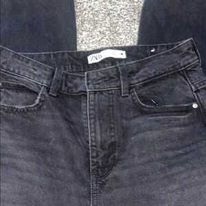 Zara Women's Black Straight Leg Jeans